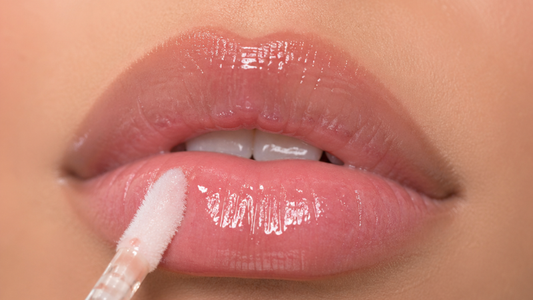 Lip Plumper Safety: Are Lip Plumping Lipsticks Safe for Daily Use?