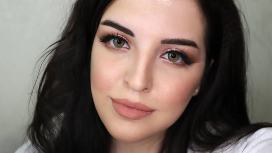 The Lipstick as Blush Hack: How to Create a Seamless Monochromatic Makeup Look